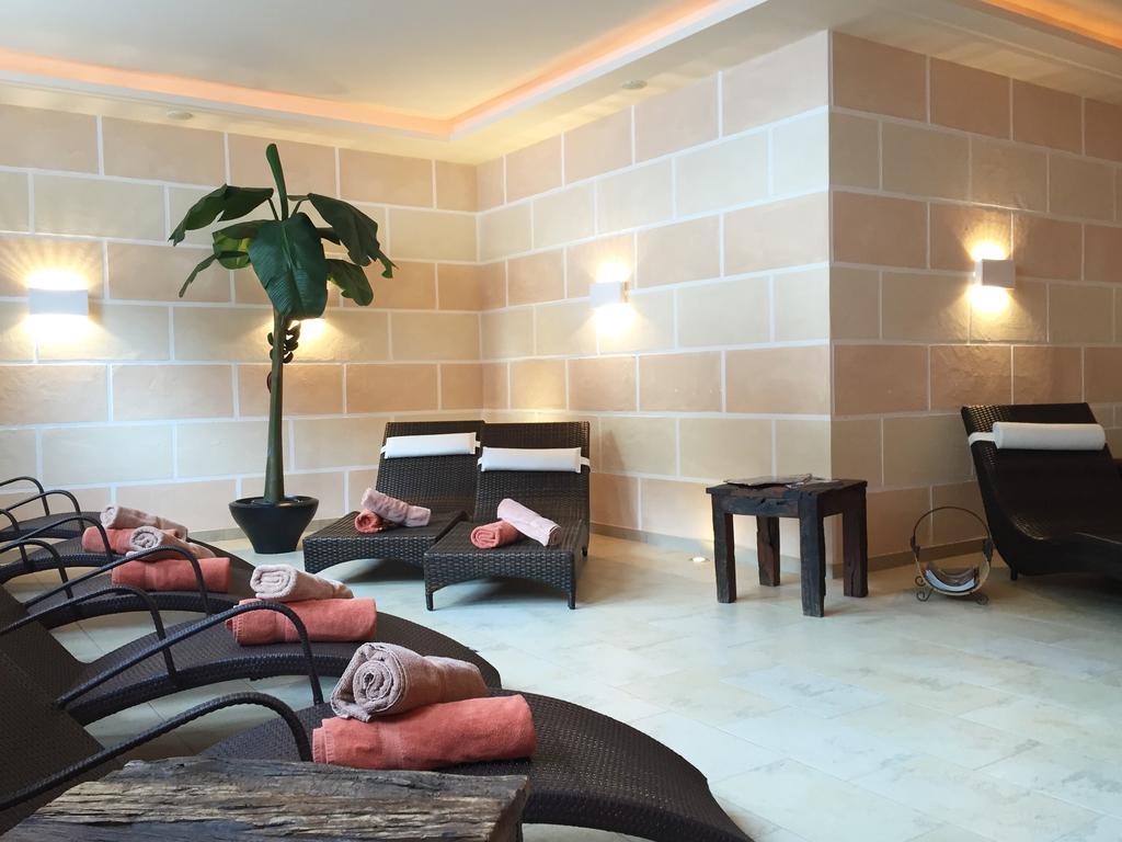 Hotel Dr Otto Murr B&B Sankt Anton am Arlberg Ngoại thất bức ảnh