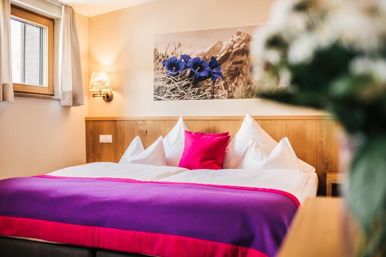 Hotel Dr Otto Murr B&B Sankt Anton am Arlberg Ngoại thất bức ảnh