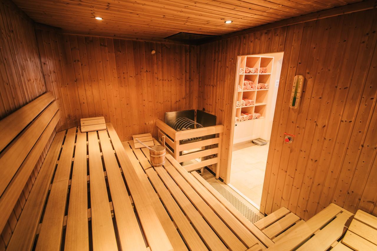 Hotel Dr Otto Murr B&B Sankt Anton am Arlberg Ngoại thất bức ảnh