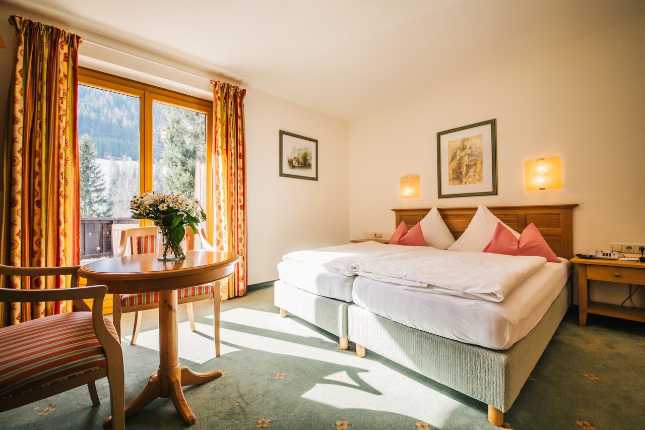 Hotel Dr Otto Murr B&B Sankt Anton am Arlberg Ngoại thất bức ảnh